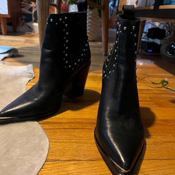 Black Leather studded Kenneth Cole moto heeled boots - Picture 6 of 6